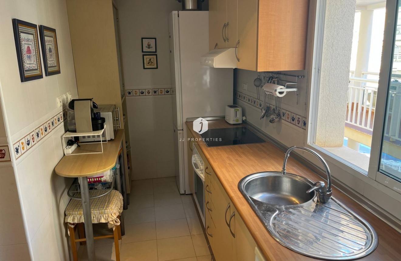 Resale - Apartment / flat -
Orihuela Costa - Campoamor