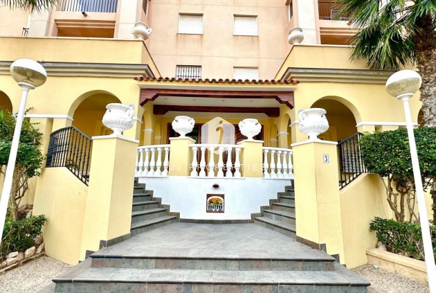 Resale - Apartment / flat -
Torrevieja - Los Frutales