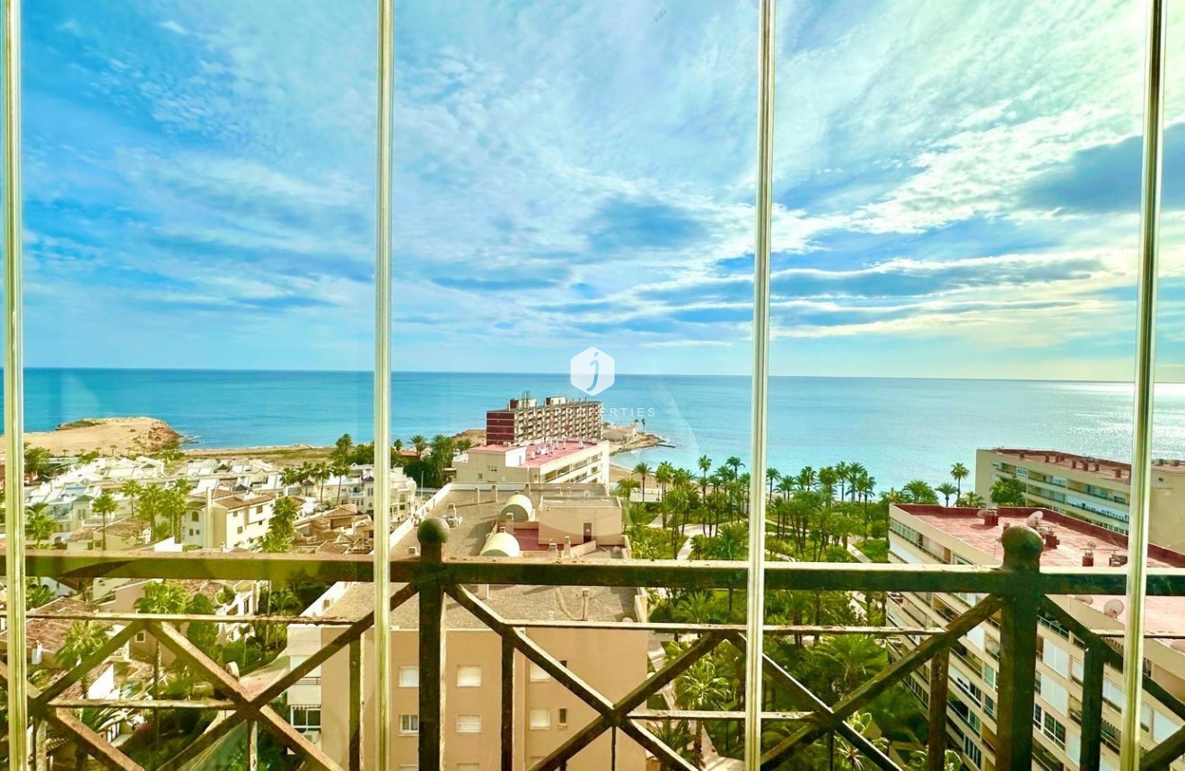 Resale - Apartment / flat -
Torrevieja - Los Frutales