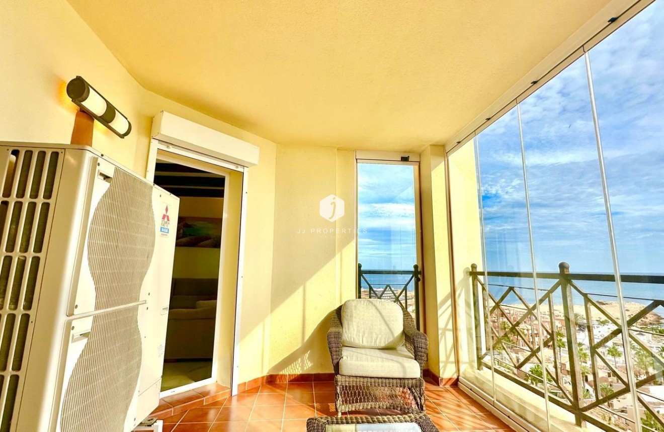 Resale - Apartment / flat -
Torrevieja - Los Frutales