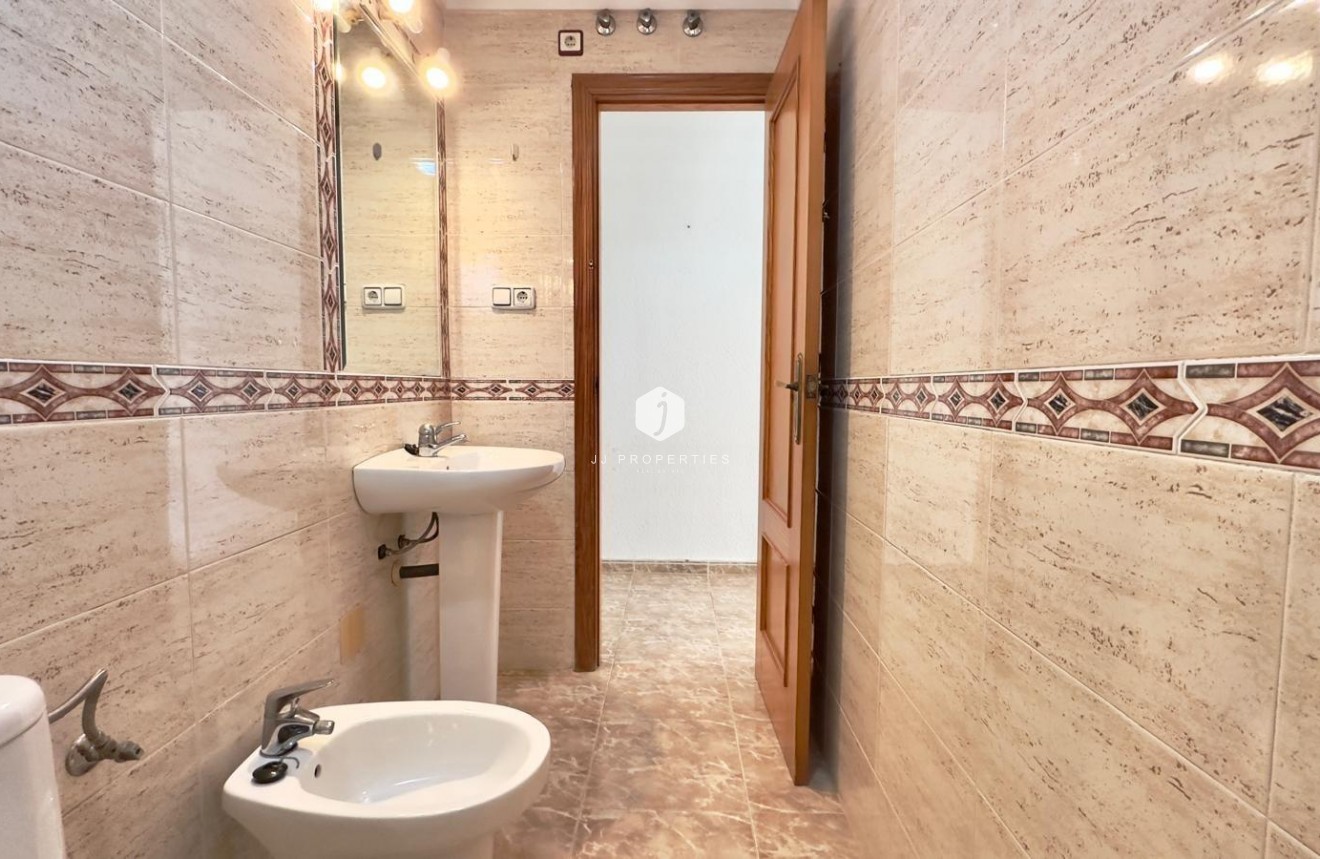 Resale - Apartment / flat -
Torrevieja - Playa del Cura