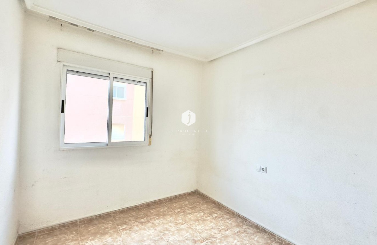 Resale - Apartment / flat -
Torrevieja - Playa del Cura