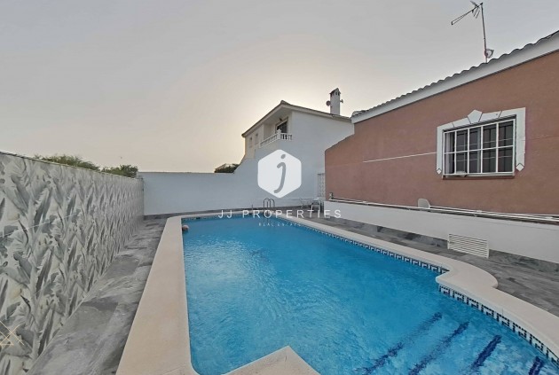 Resale - Villa -
Torrevieja - San luis