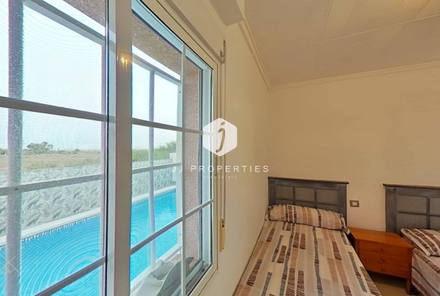 Resale - Villa -
Torrevieja - San luis