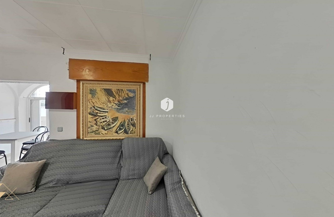 Resale - Villa -
Torrevieja - San luis