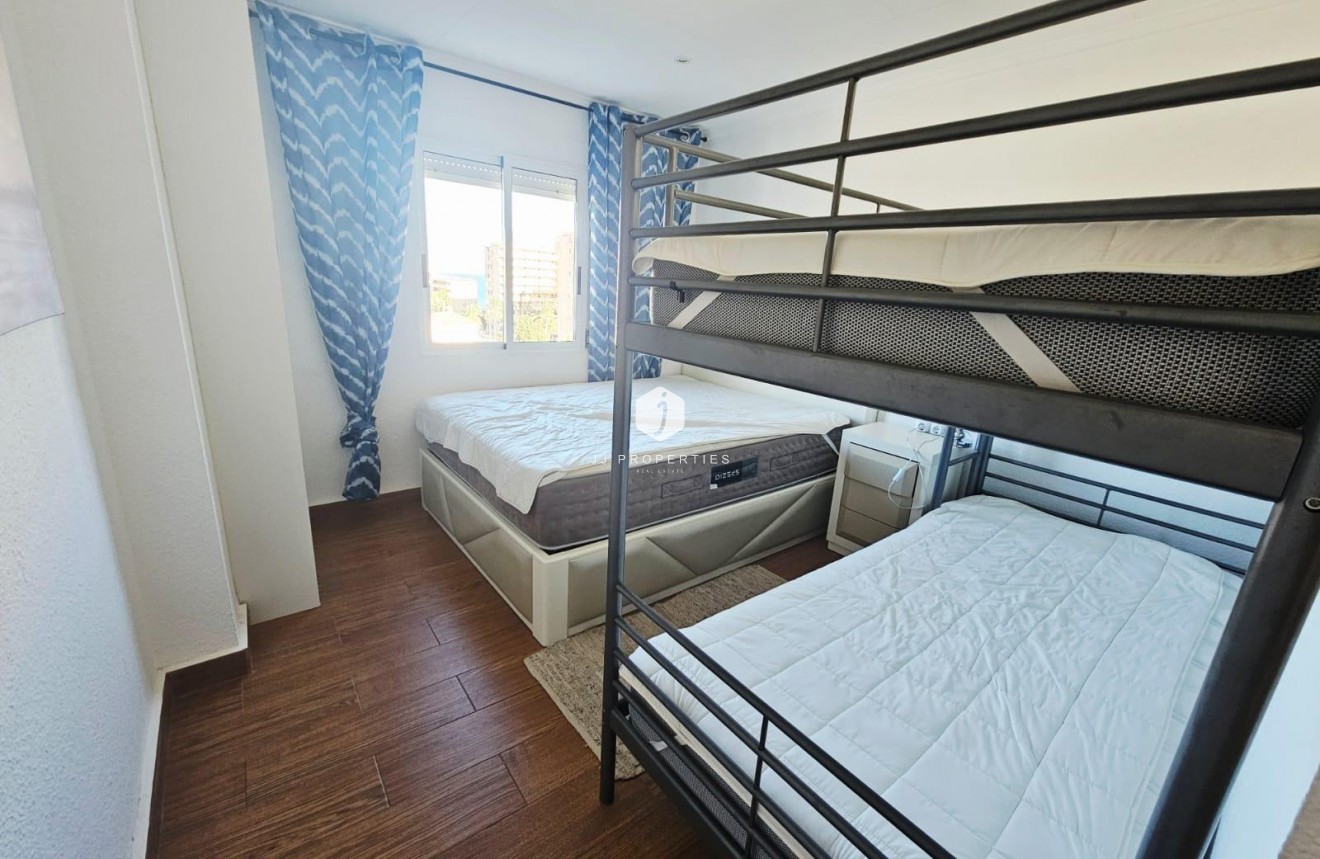 Tweedehands - duplex -
Torrevieja - Cabo cervera