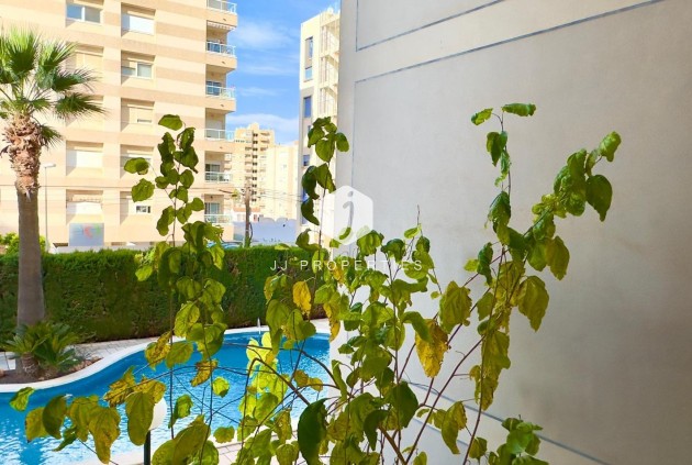 Resale - Apartment / flat -
Torrevieja - Playa del Cura