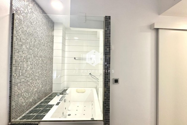 D'occasion - Appartement -
Torrevieja