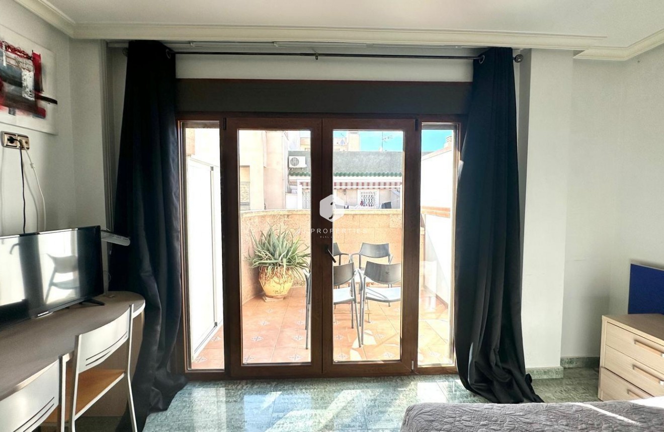 Z drugiej ręki - Daszek -
Torrevieja