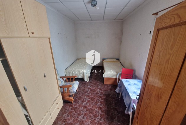 Z drugiej ręki - Szalet -
Torrevieja