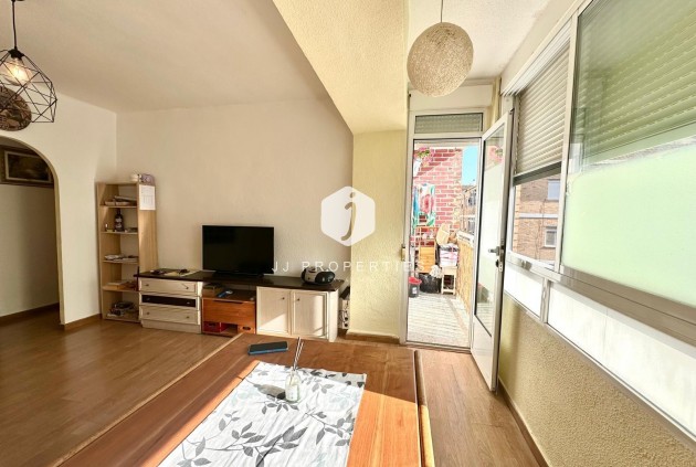 Resale - Apartment / flat -
Torrevieja - Estacion de autobuses