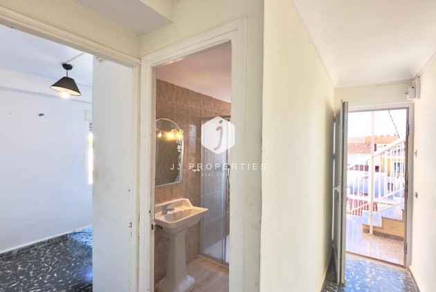 Resale - Apartment / flat -
Torrevieja - Zona Los Frutales