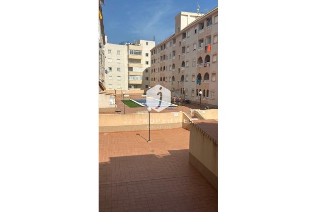 Resale - Apartment / flat -
Torrevieja - Estacion de autobuses