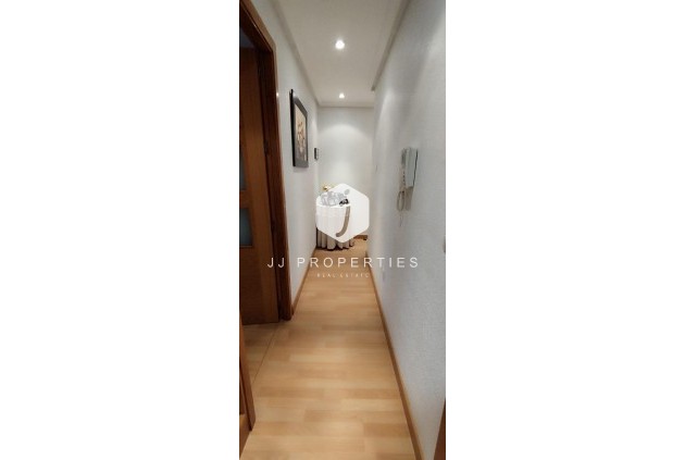 Segunda mano - Apartamento / piso -
Torrevieja