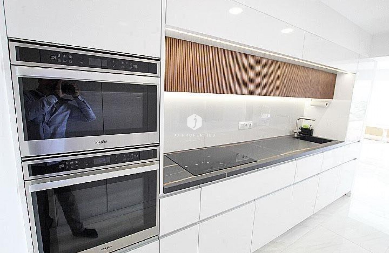 Resale - Apartment / flat -
Torrevieja