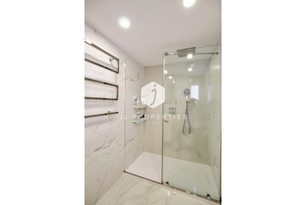 Resale - Apartment / flat -
Torrevieja