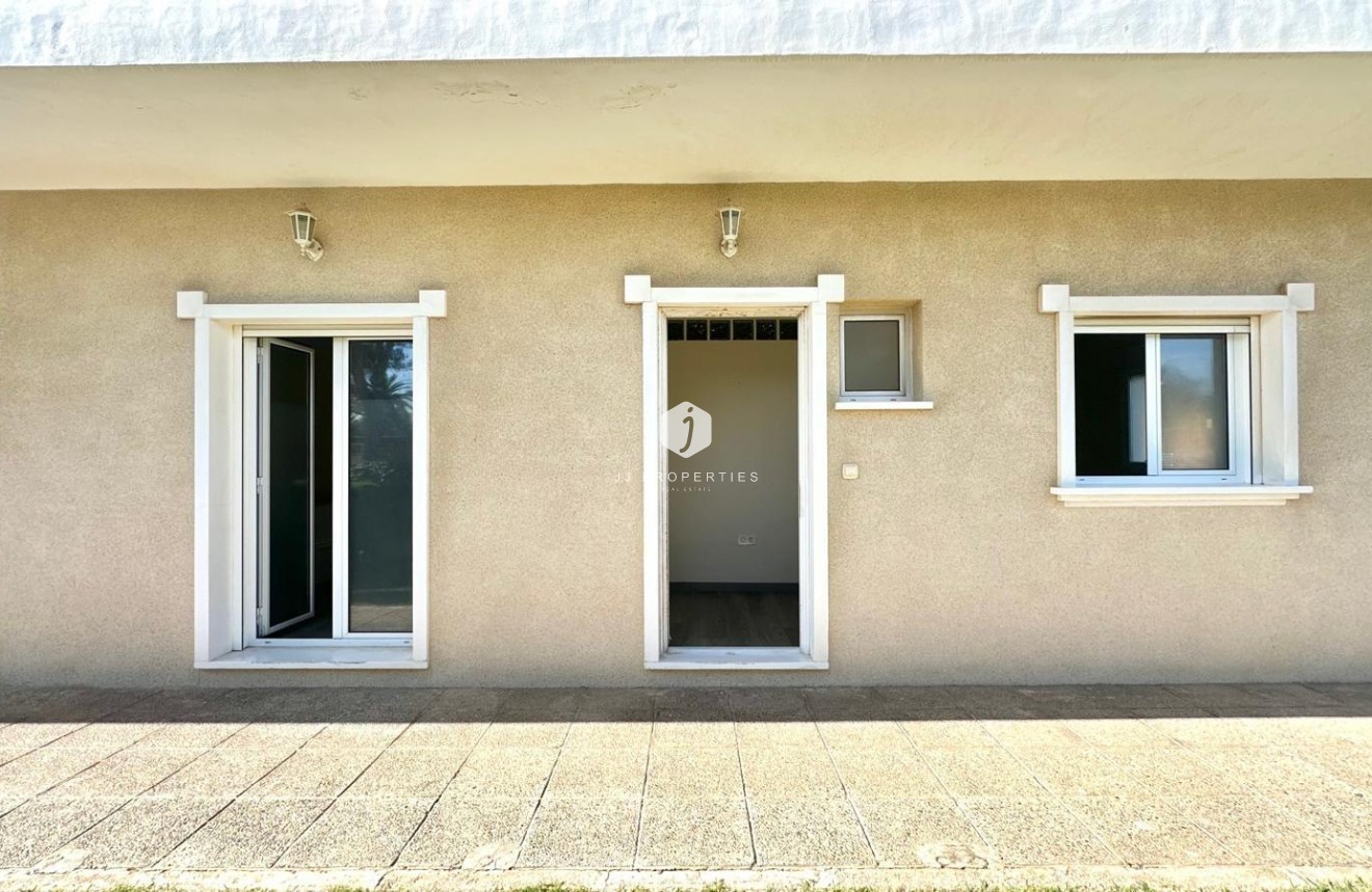 Segunda mano - Apartamento / piso -
Orihuela Costa - Altos De Campoamor