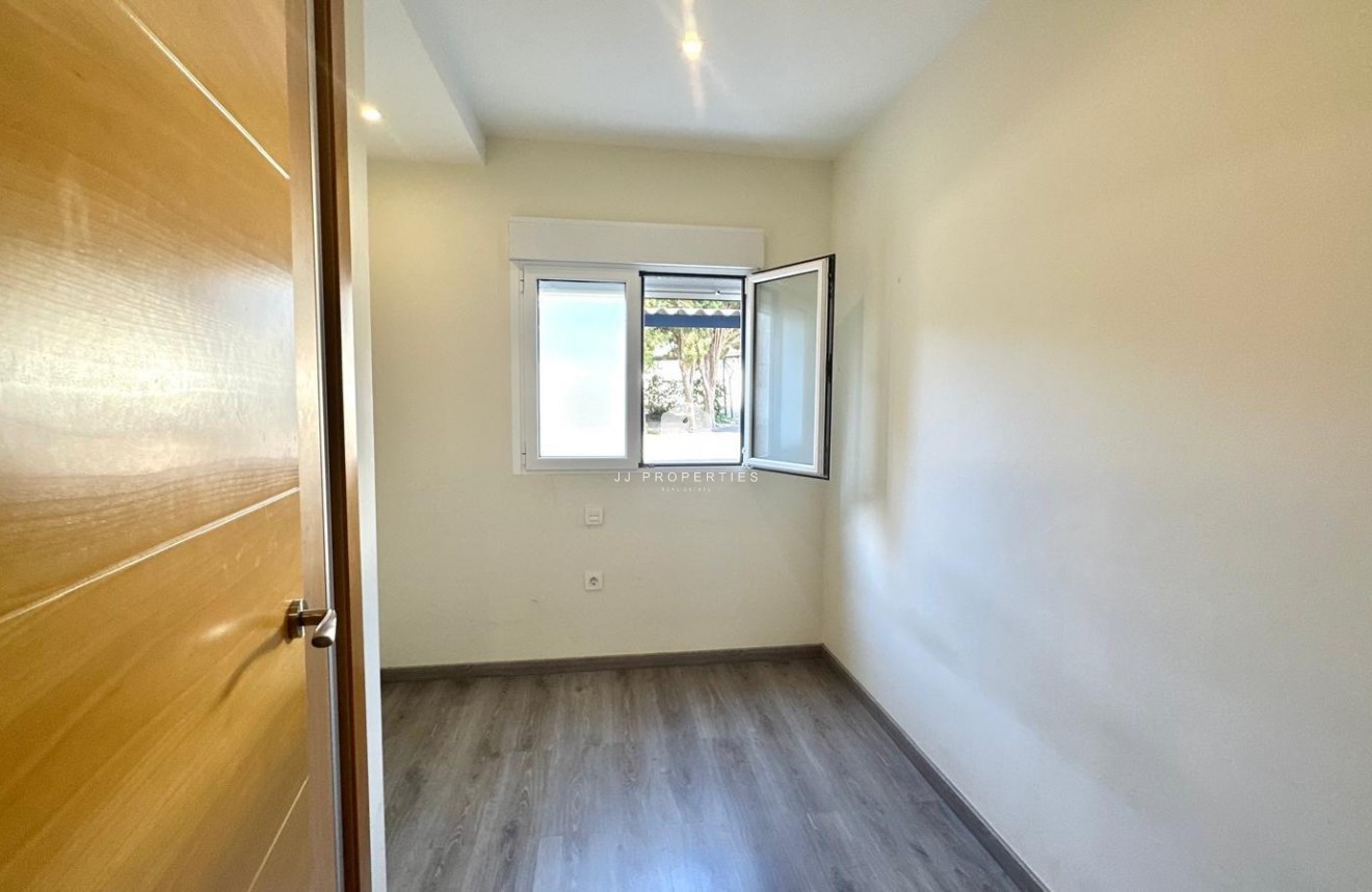 Segunda mano - Apartamento / piso -
Orihuela Costa - Altos De Campoamor