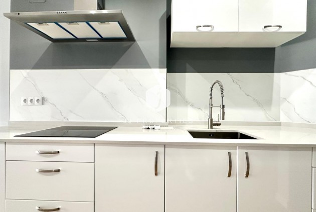 Resale - Apartment / flat -
Torrevieja - La Mata Pueblo