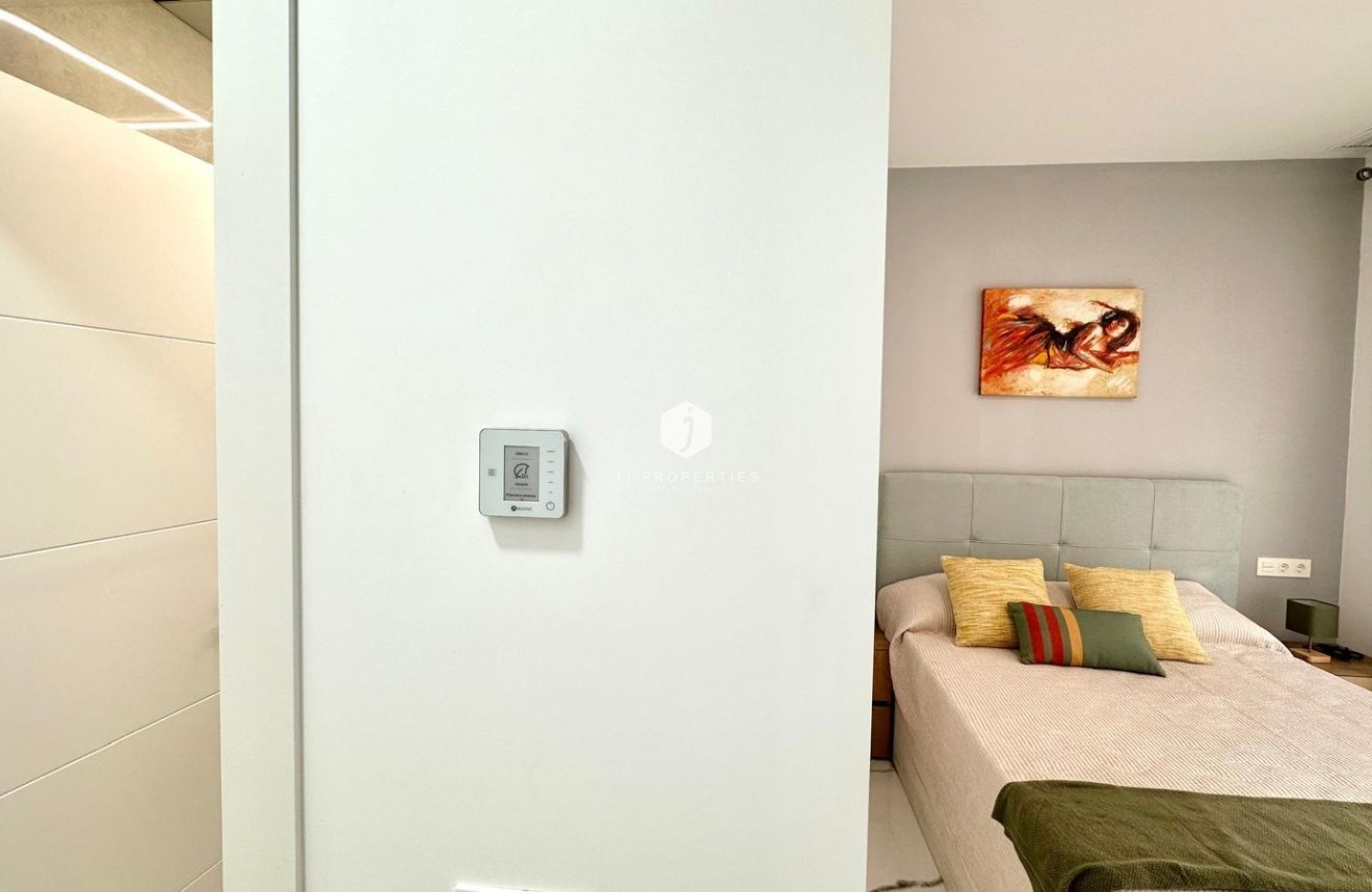 Resale - Apartment / flat -
Torrevieja - Playa del Cura