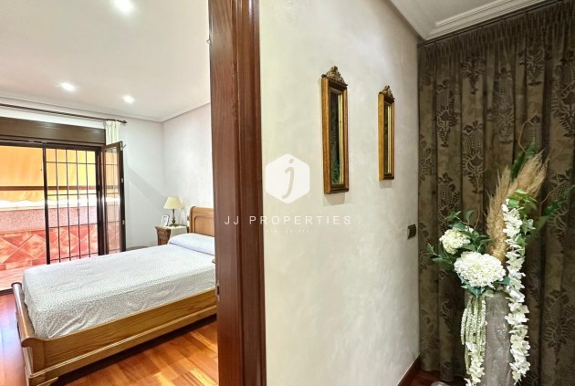 Resale - Chalet -
Torrevieja - La siesta