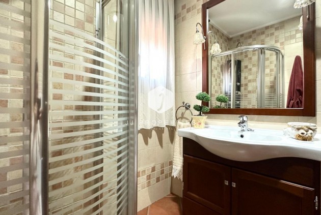 Resale - Chalet -
Torrevieja - La siesta