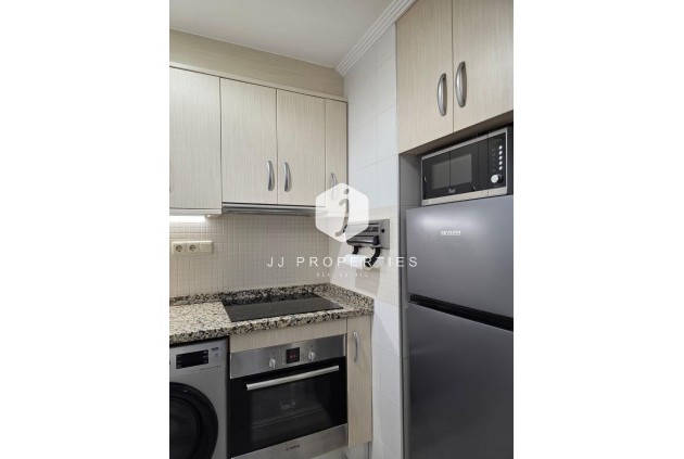 Resale - Apartment / flat -
Torrevieja - Playa del Cura