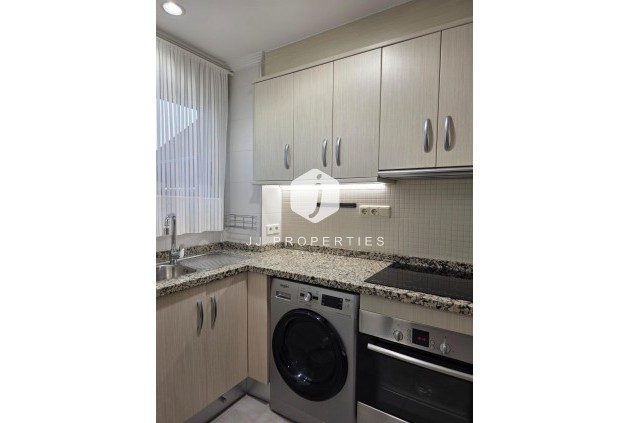 Resale - Apartment / flat -
Torrevieja - Playa del Cura