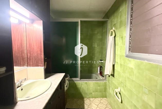 Resale - Chalet -
Torrevieja - Playa del Cura