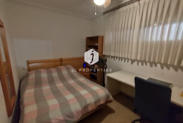 Resale - Apartment / flat -
Torrevieja - Estacion de autobuses