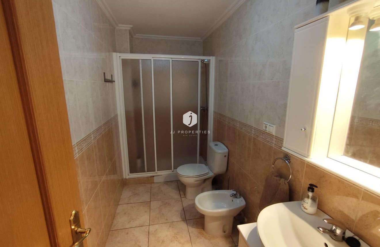 Resale - Apartment / flat -
Torrevieja - Estacion de autobuses