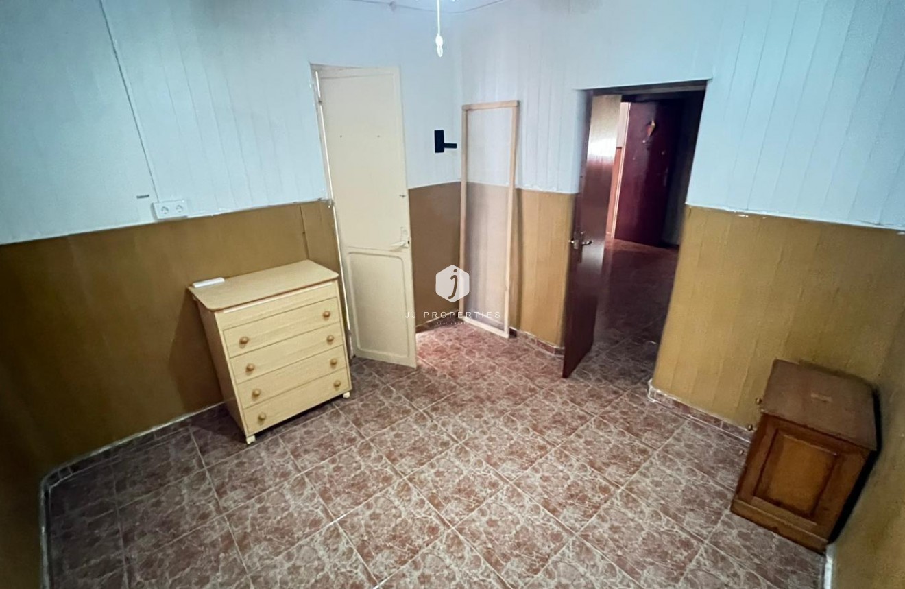 Segunda mano - Apartamento / piso -
Torrevieja