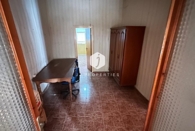 Segunda mano - Apartamento / piso -
Torrevieja