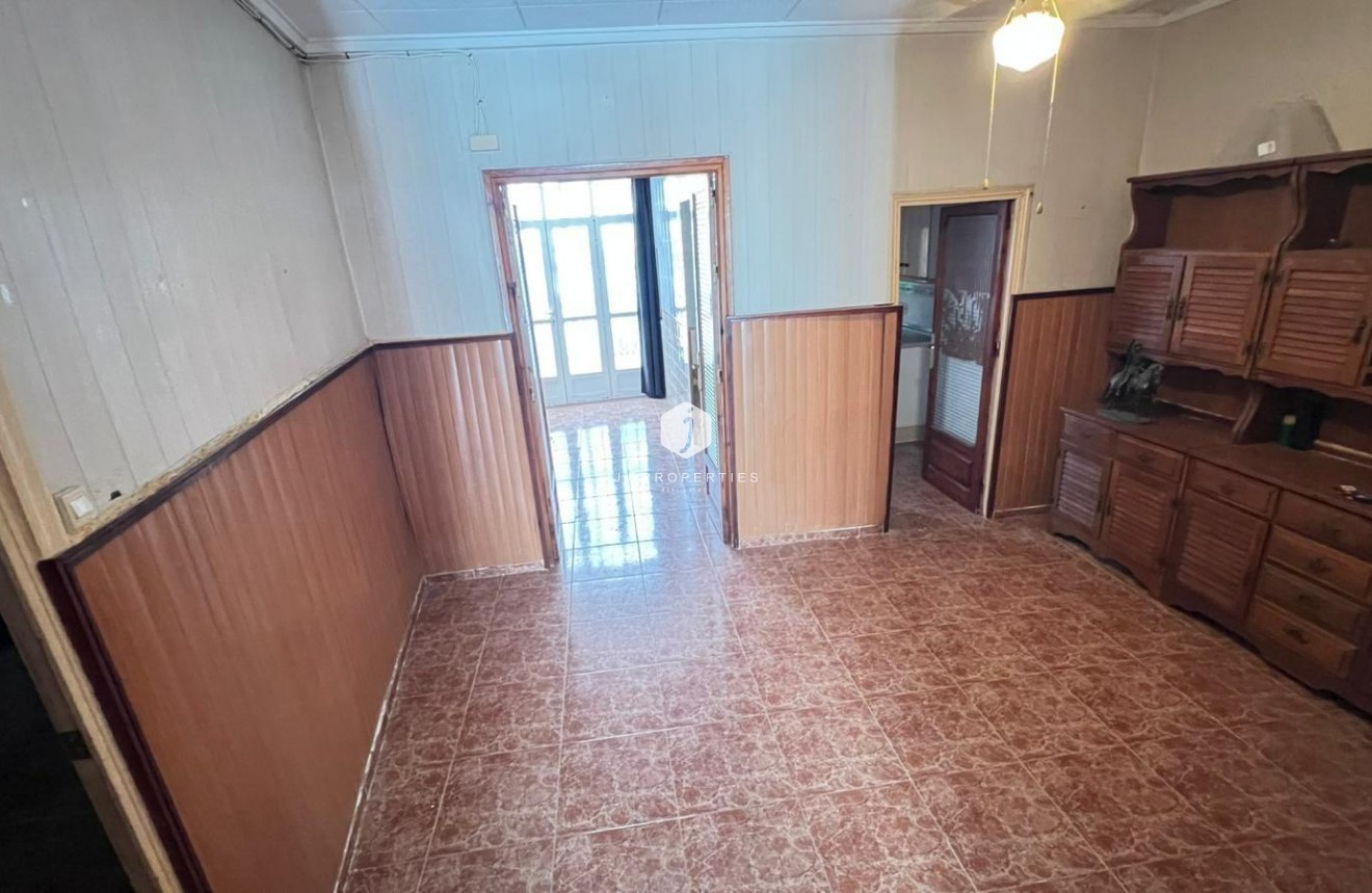 Segunda mano - Apartamento / piso -
Torrevieja