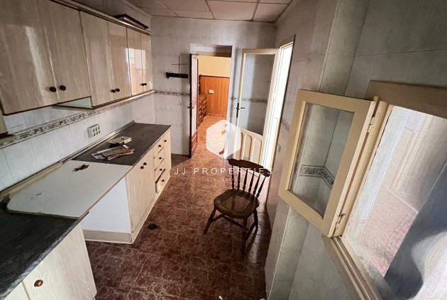 Segunda mano - Apartamento / piso -
Torrevieja