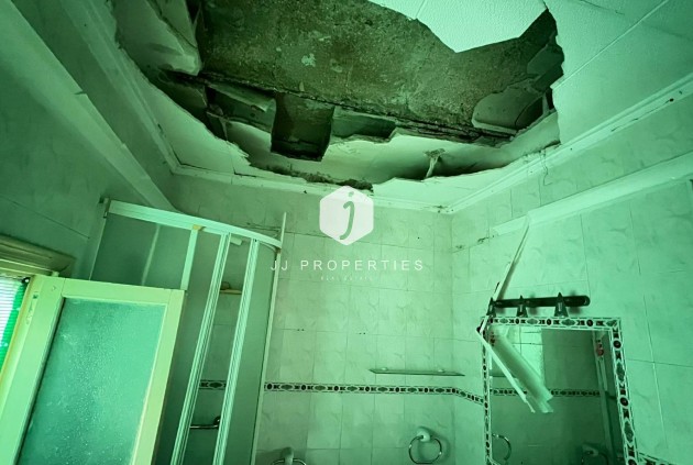 Segunda mano - Apartamento / piso -
Torrevieja