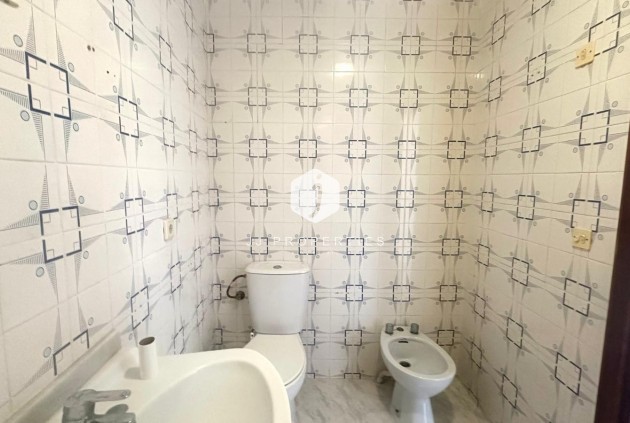 Resale - Apartment / flat -
Torrevieja - Estacion de autobuses