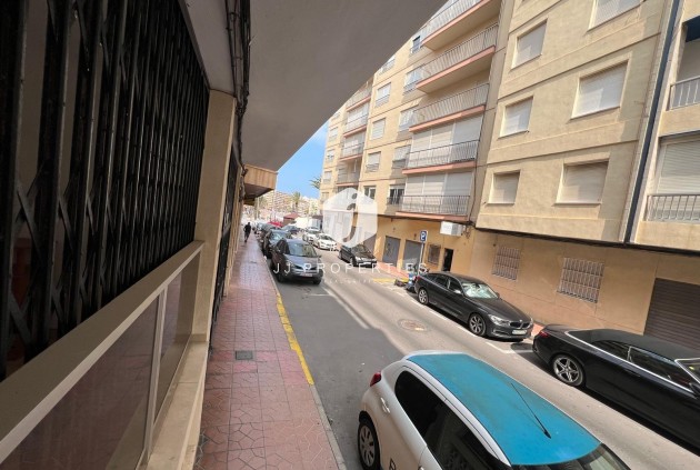 Resale - Apartment / flat -
Torrevieja - Playa del Cura