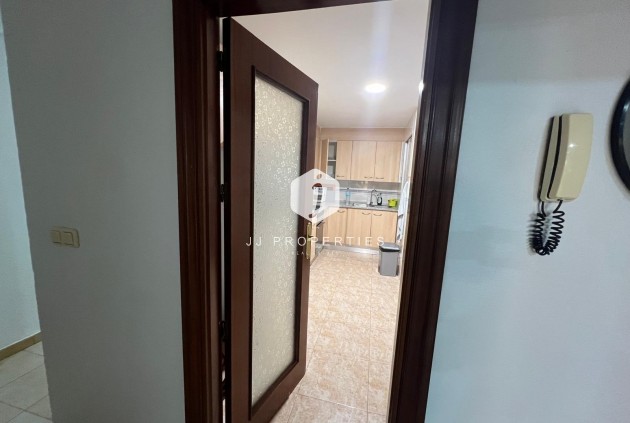 Resale - Apartment / flat -
Torrevieja - Playa del Cura