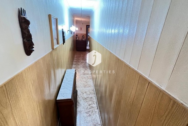 Segunda mano - Apartamento / piso -
Torrevieja