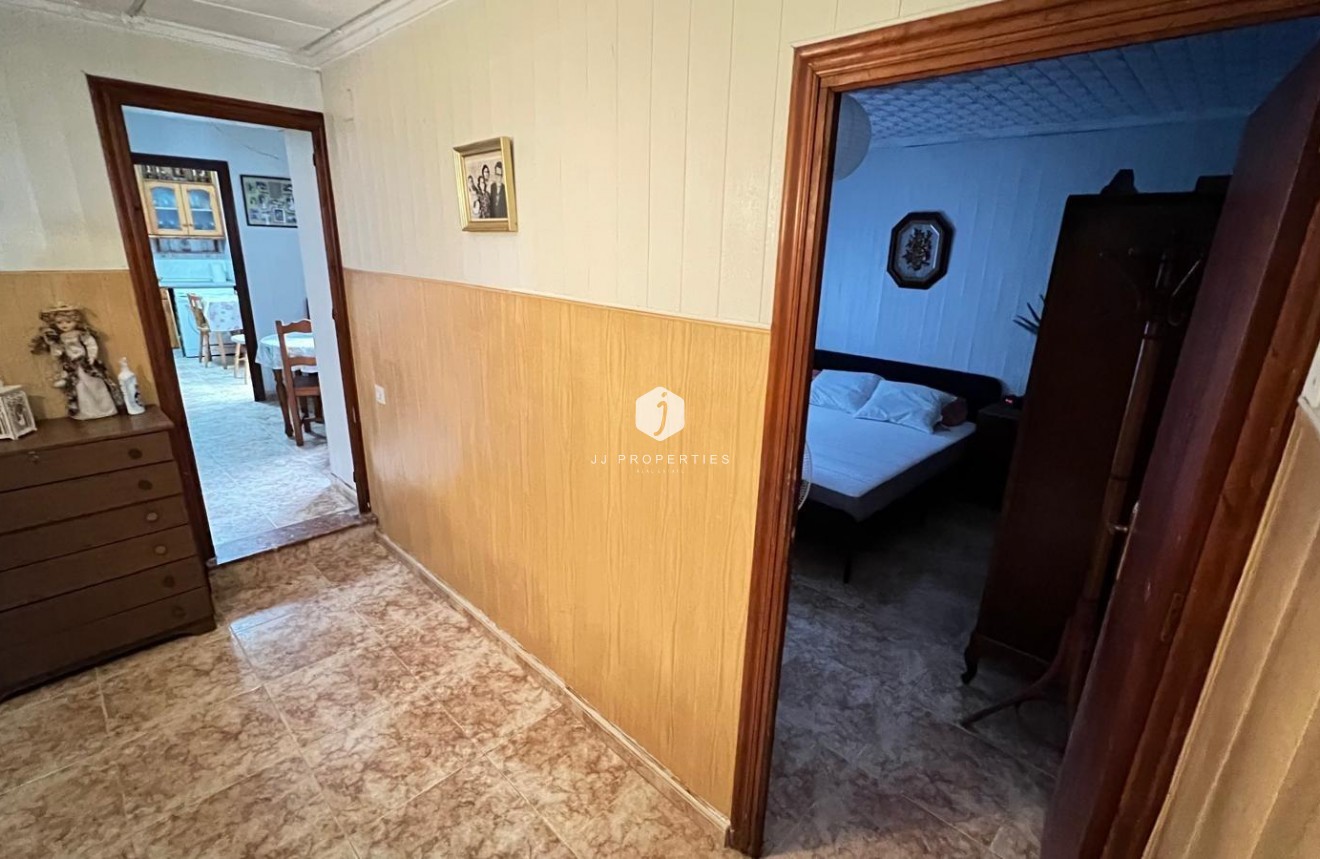 Segunda mano - Apartamento / piso -
Torrevieja