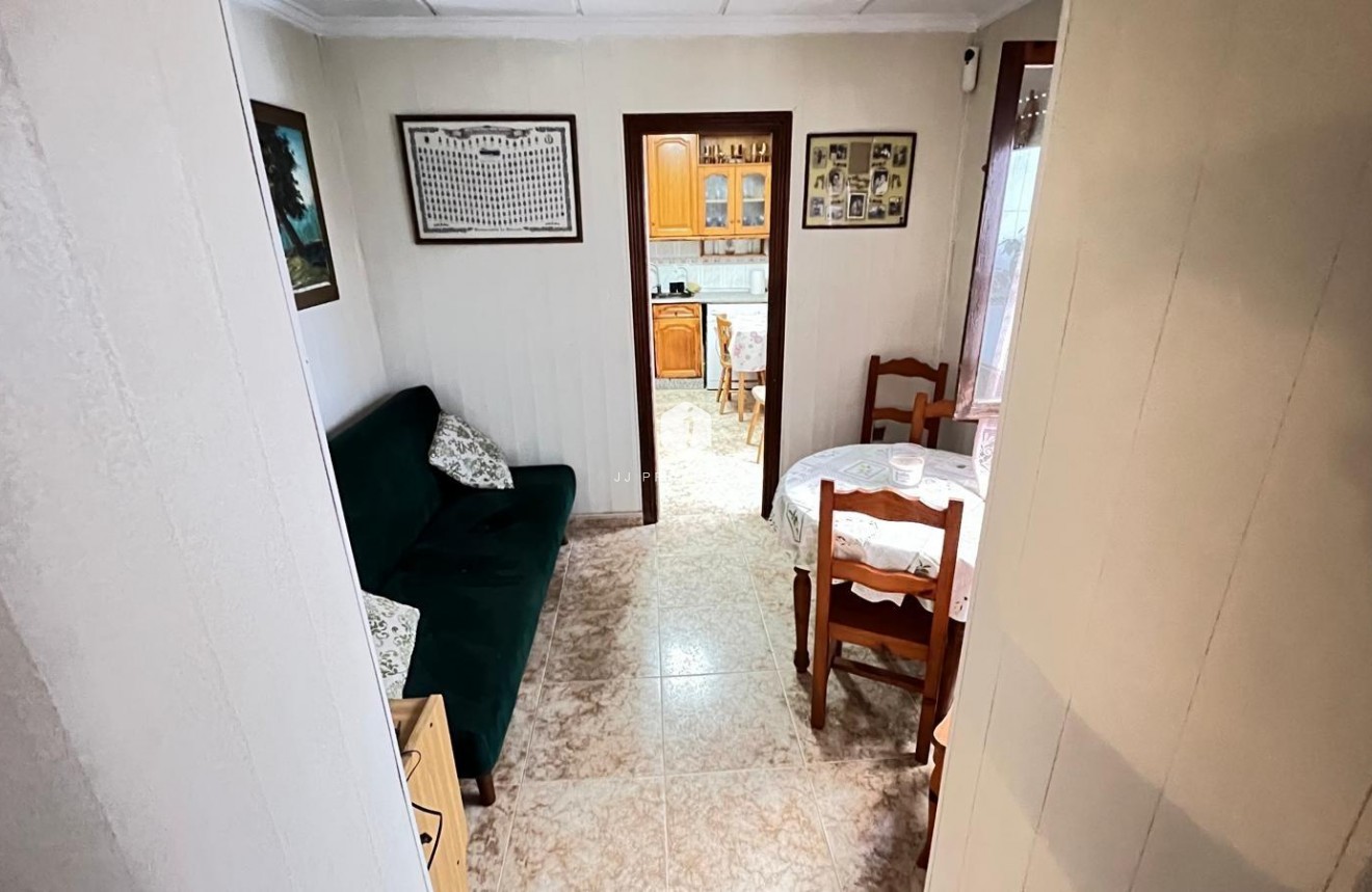 Segunda mano - Apartamento / piso -
Torrevieja