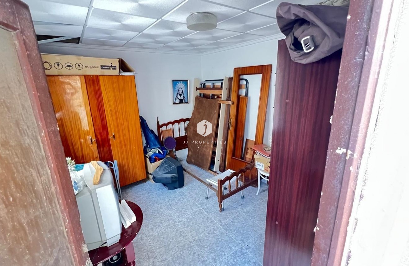 Segunda mano - Apartamento / piso -
Torrevieja