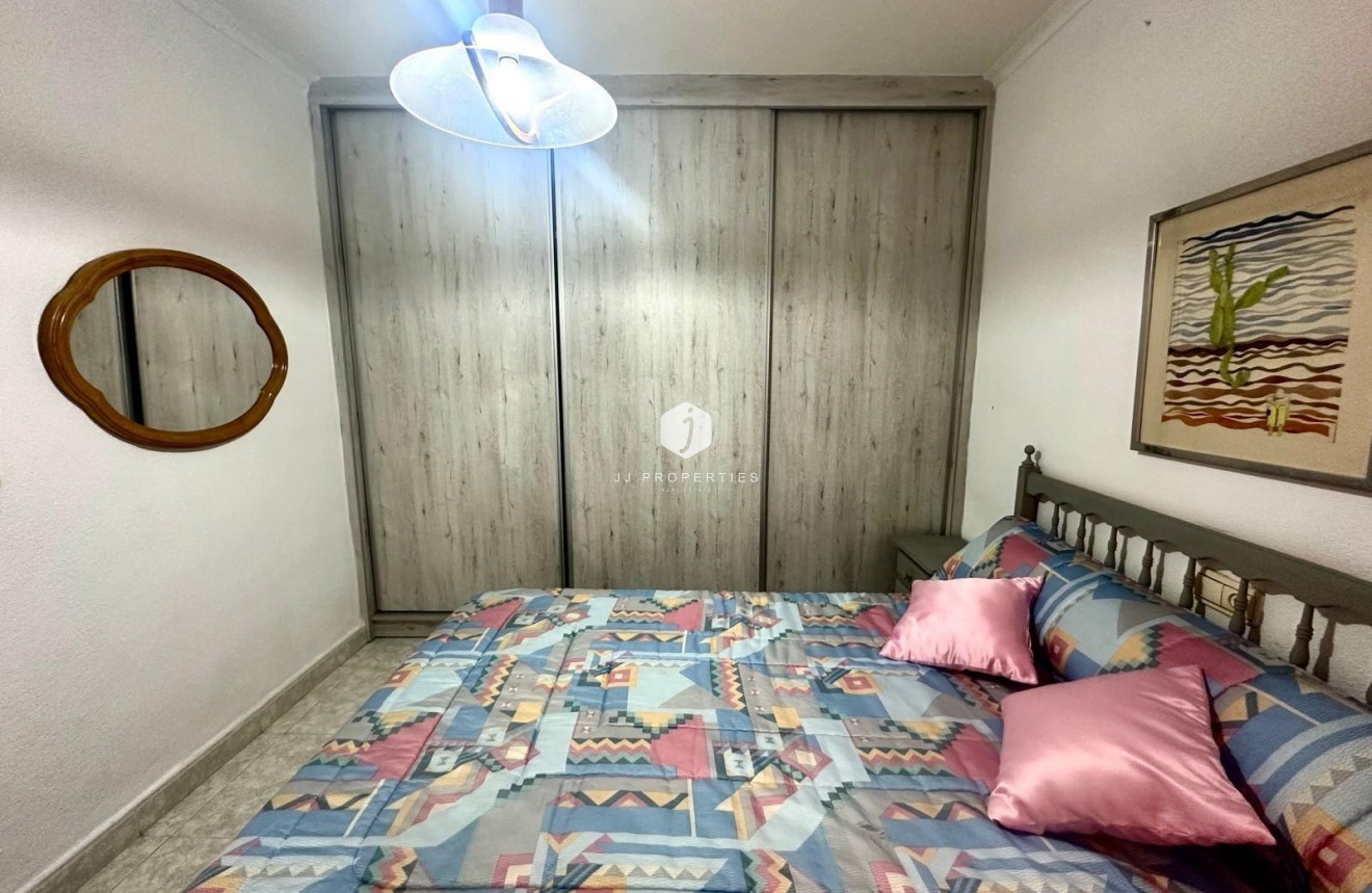 Aus zweiter Hand - Wohnung -
Torrevieja - Centro