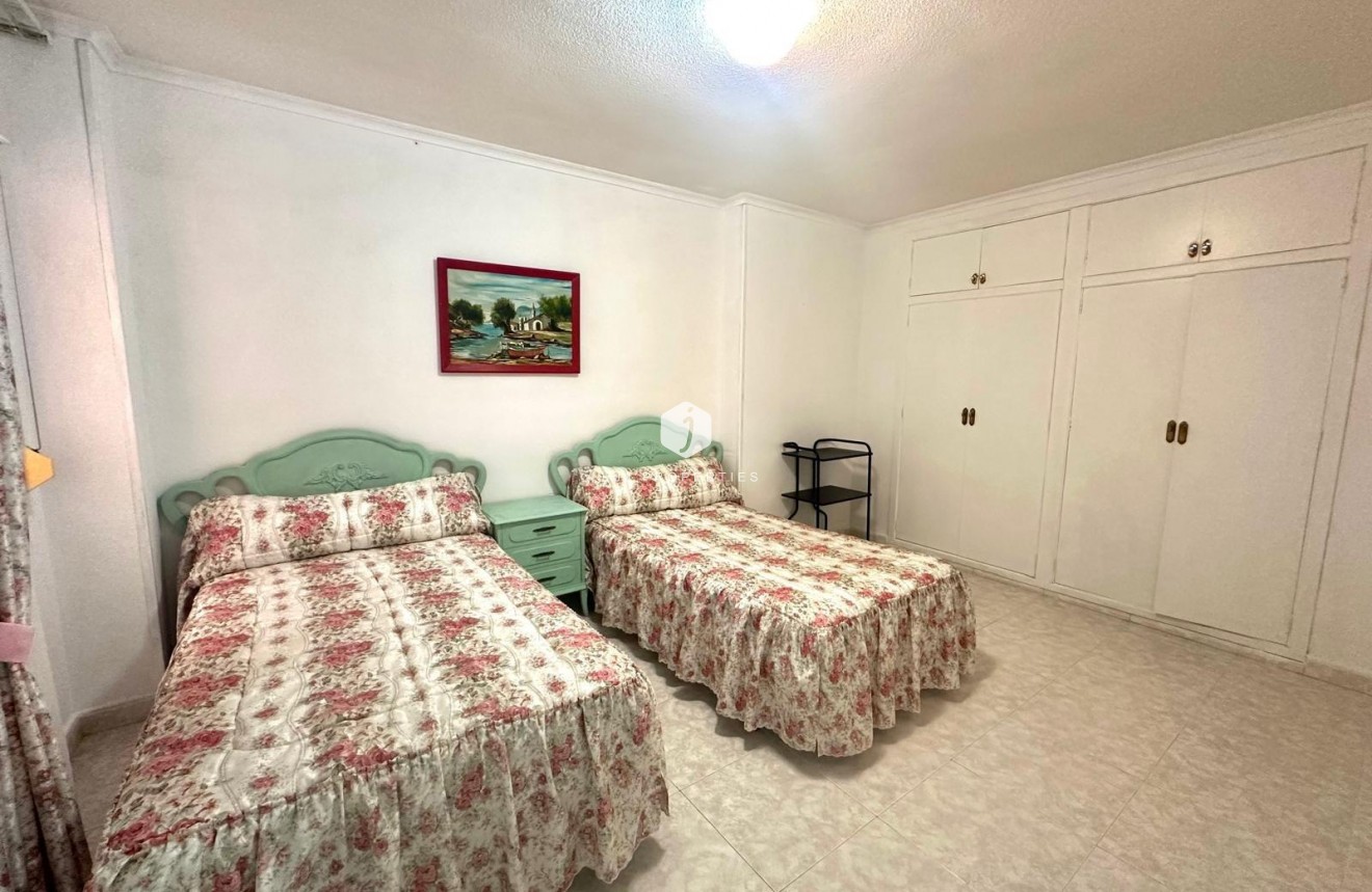 Aus zweiter Hand - Wohnung -
Torrevieja - Centro