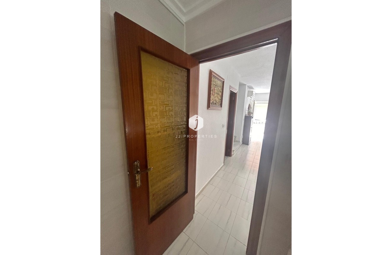 Tweedehands - Chalet -
Torrevieja - Centro