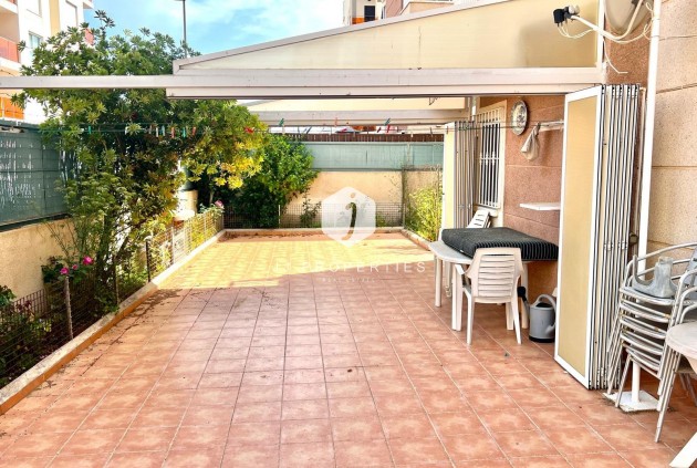 Resale - Apartment / flat -
Torrevieja - Playa del Cura