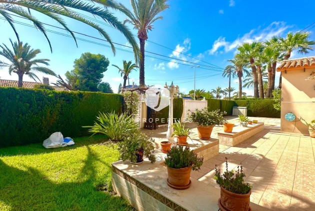 Resale - Villa -
Cabo Roig - Costa Blanca