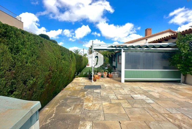 Resale - Villa -
Cabo Roig - Costa Blanca