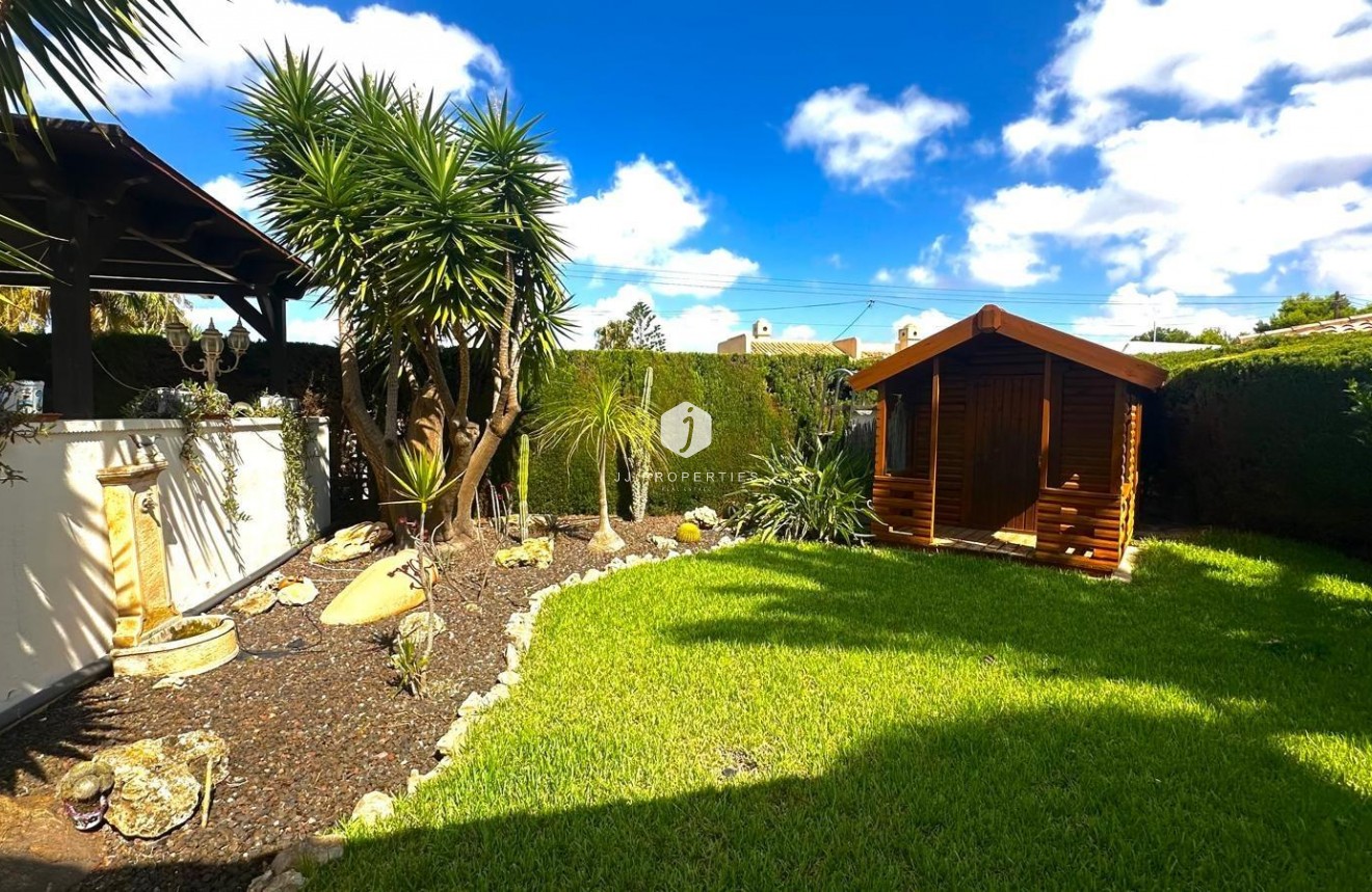 Resale - Villa -
Cabo Roig - Costa Blanca